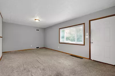 627 Savannah Drive, Columbus, OH 43228 - Photo 10