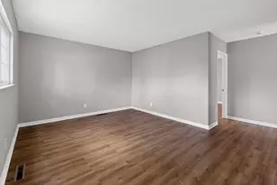1519 Grovewood Dr, Columbus, OH 43207 - Photo 12