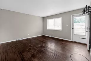 1340 Wick Ct, Columbus, OH 43207 - Photo 12