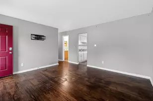 1340 Wick Ct, Columbus, OH 43207 - Photo 10