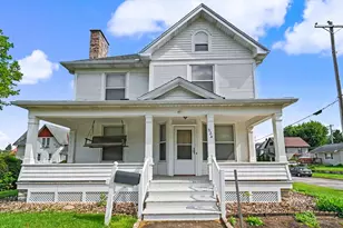 524 E Oakwood Ave, Bucyrus, OH 44820 - Photo 1