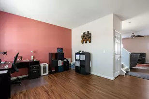 1120 Cabell Ct, London, OH 43140 - Photo 2