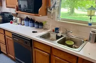 45 W 3rd St, The Plains, OH 45780 - Photo 8
