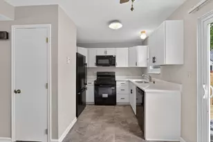 7894 Tuxford Ct, Columbus, OH 43085 - Photo 8