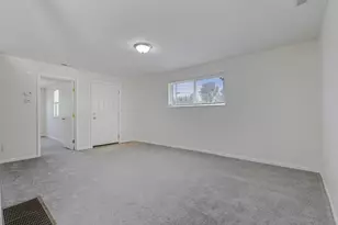 8055 Lock Rd, Centerburg, OH 43011 - Photo 10