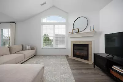 3953 Rue De Brittany #3953A, Columbus, OH 43221 - Photo 6