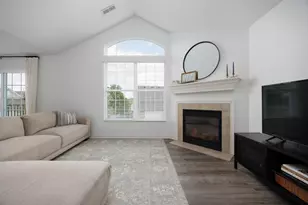 3953 Rue de Brittany, Columbus, OH 43221 - Photo 6