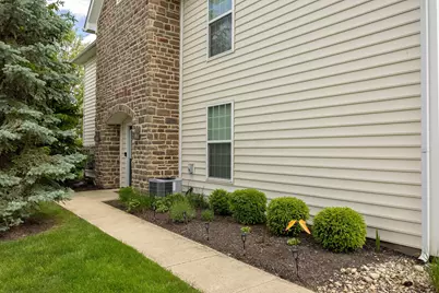 3953 Rue De Brittany #3953A, Columbus, OH 43221 - Photo 2