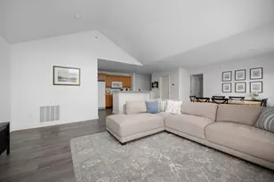 3953 Rue de Brittany, Columbus, OH 43221 - Photo 8
