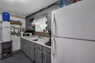 1888 S Wiley St, Crestline, OH 44827 - Photo 10