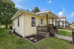 95 S Pembroke Ave, Zanesville, OH 43701 - Photo 1