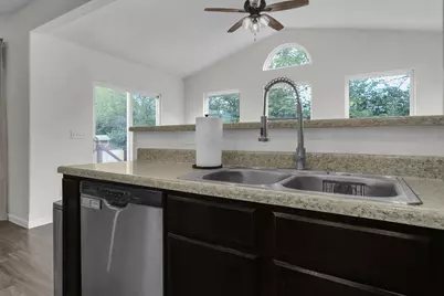 447 Wingate Place, Mount Sterling, OH 43143 - Photo 16