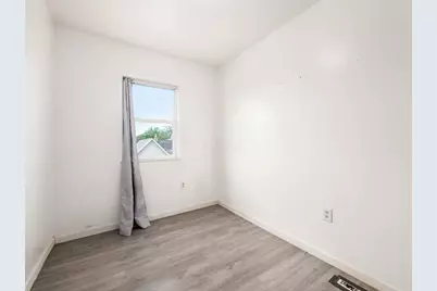100 S Oakley Avenue, Columbus, OH 43204 - Photo 16