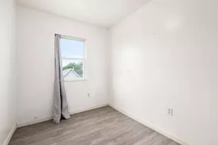 100 S Oakley Ave, Columbus, OH 43204 - Photo 16