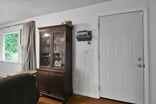 1323 Eisenhower Ave, Mansfield, OH 44904 - Photo 4