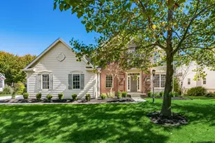 8066 Summerhouse Dr W, Dublin, OH 43016 - Photo 1