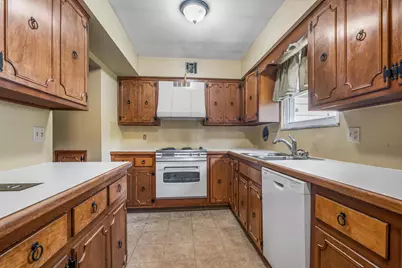 1293 W Old Henderson Road, Columbus, OH 43220 - Photo 6