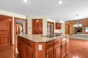 7828 Quarry Cliff Ct, Reynoldsburg, OH 43068 - Photo 18