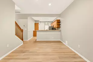 136 Villamere Dr, Columbus, OH 43213 - Photo 16