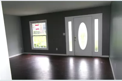 617 Simbury Street #D-8, Columbus, OH 43228 - Photo 2