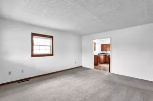 1695 Little Ave, Columbus, OH 43223 - Photo 6