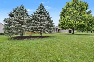 42 Millstone Cir, Pataskala, OH 43062 - Photo 4