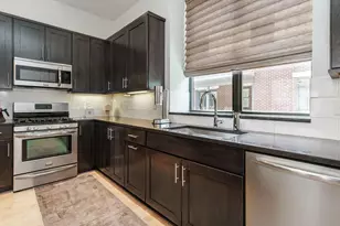 109 Aston Row Ln, Columbus, OH 43201 - Photo 8