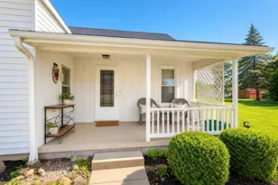 1109 Greenwood St, Bellefontaine, OH 43311 - Photo 2