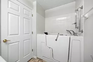 2619 Landings Way, Grove City, OH 43123 - Photo 24