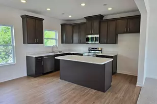 5600 Village Channel Dr, Canal Winchester, OH 43110 - Photo 6