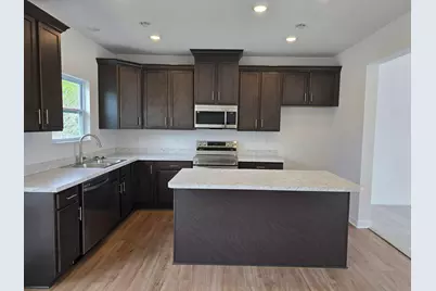 5600 Village Channel Drive, Canal Winchester, OH 43110 - Photo 8