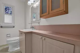 239 N Kellner Rd, Columbus, OH 43209 - Photo 14