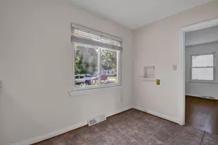 239 N Kellner Rd, Columbus, OH 43209 - Photo 8