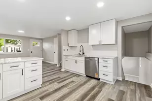 2127 Shawbury Ct E, Columbus, OH 43229 - Photo 8