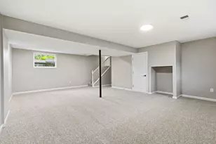 2127 Shawbury Ct E, Columbus, OH 43229 - Photo 20