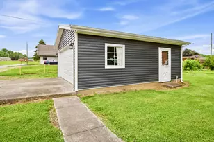 289 Elm St, Duncan Falls, OH 43734 - Photo 8