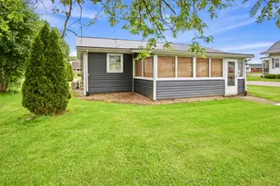 289 Elm St, Duncan Falls, OH 43734 - Photo 28