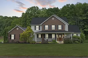 525 Gleneagles Dr, Newark, OH 43055 - Photo 1