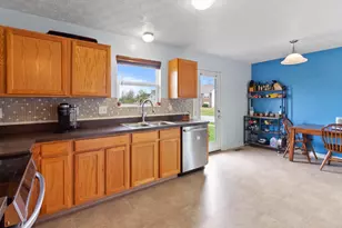 3958 Snowshoe Ave, Grove City, OH 43123 - Photo 12