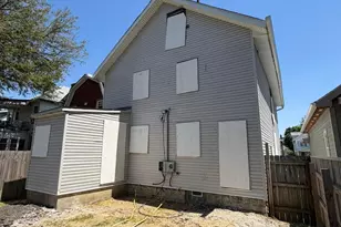137 S Burgess Ave, Columbus, OH 43204 - Photo 6