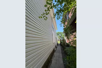 137 S Burgess Avenue, Columbus, OH 43204 - Photo 4