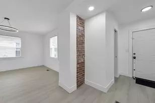 1472 E 25th Ave, Columbus, OH 43211 - Photo 12