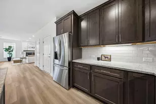5176 Clarewood Ln, Dublin, OH 43016 - Photo 4