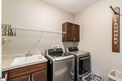 8075 Roseland Terrace, Pickerington, OH 43147 - Photo 20