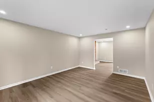 4999 Doral Ave, Columbus, OH 43213 - Photo 12
