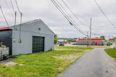 1029 S Pennsylvania Avenue, Wellston, OH 45692 - Photo 6