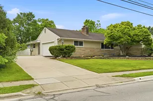 1461 Ridgeview Rd, Columbus, OH 43221 - Photo 4
