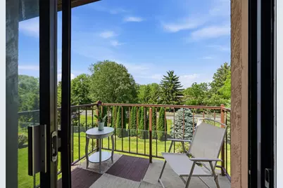 5885 Beechcroft Road #302, Columbus, OH 43229 - Photo 2