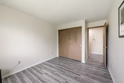 5885 Beechcroft Road #302, Columbus, OH 43229 - Photo 8