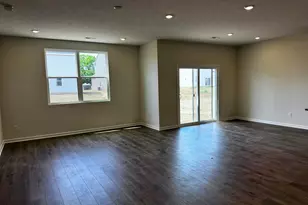 329 Honeysuckle St, South Bloomfield, OH 43103 - Photo 14